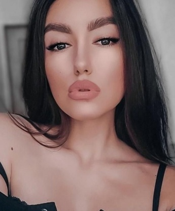 Лариса, 25